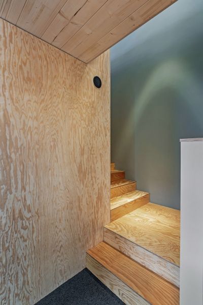 c2n9423 hdr  c2n9423 hdr